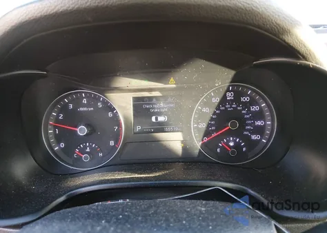 2019 Kia Forte Lxs z USA, uszkodzony, nr VIN 3KPF24AD2KE048901